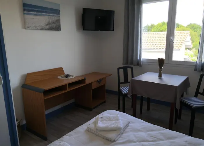 La Canotte Saint-Julien-en-Born