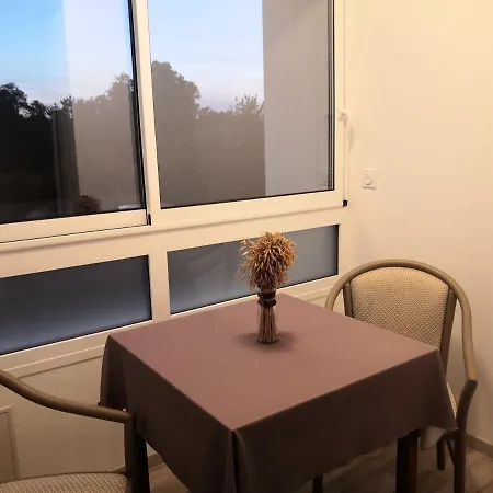 La Canotte 2* Saint-Julien-en-Born